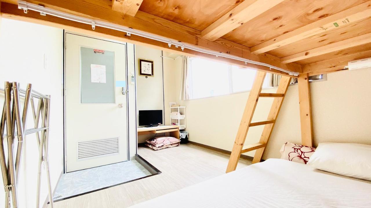 Albergue B's Five